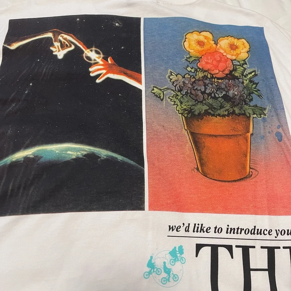 E. T. The Extra Terrestrial movie White T shirt  Sleeve Tee size Large - Picture 2 of 7